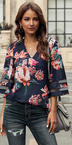 3/4 flared sleeve floral blouse